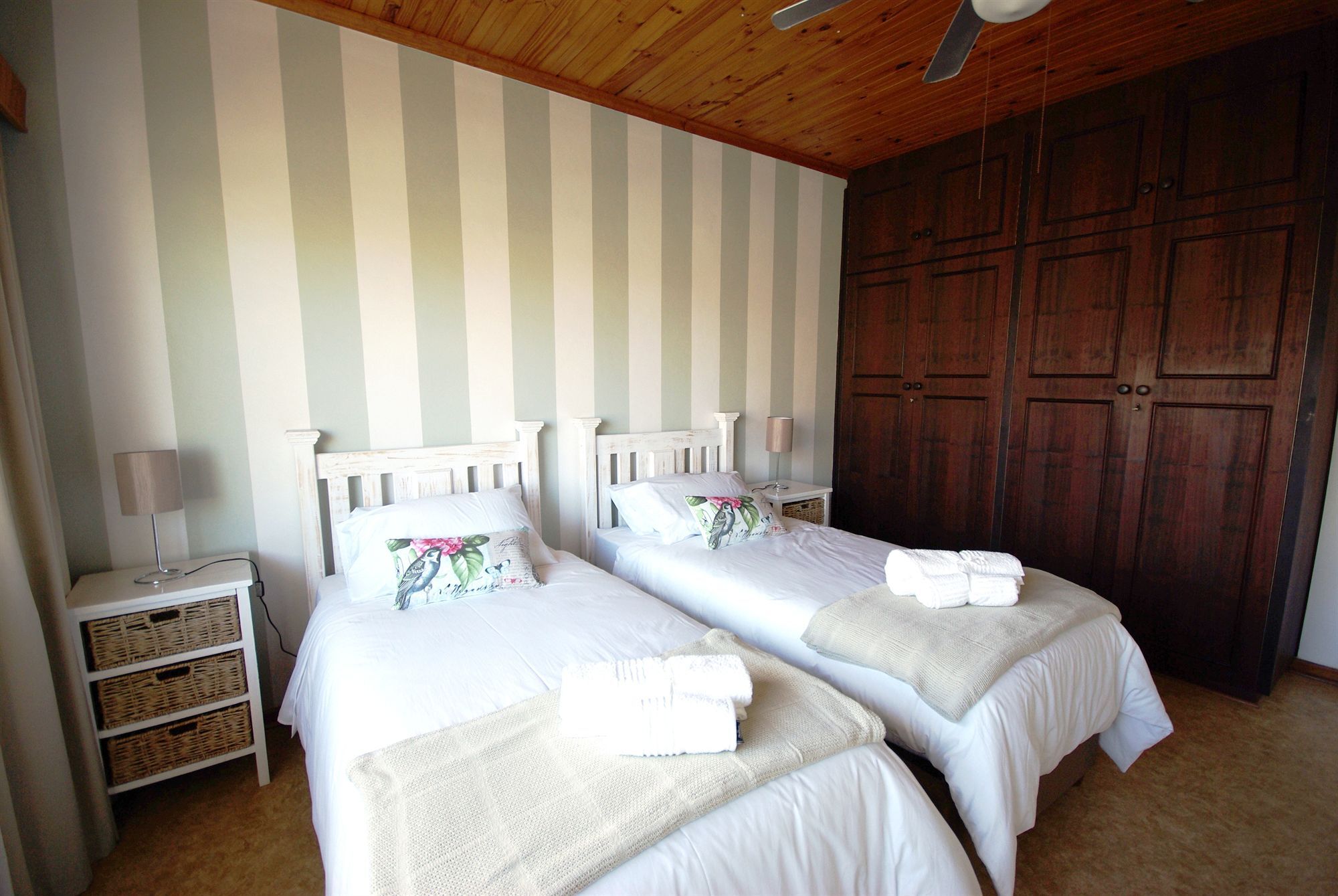 Bed and Breakfast Jeffreys Bay Beach House Экстерьер фото